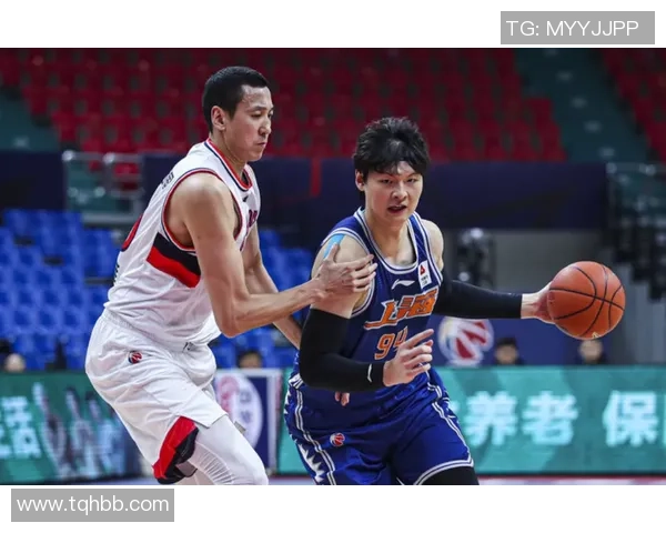 武汉足球队独占鳌头大满贯积分榜以71分领先群雄 武汉足球队独占鳌头大满贯积分榜以71分领先群雄